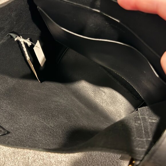 Madewell Essential Bucket Tote, Black Like New - Picture 5 of 6